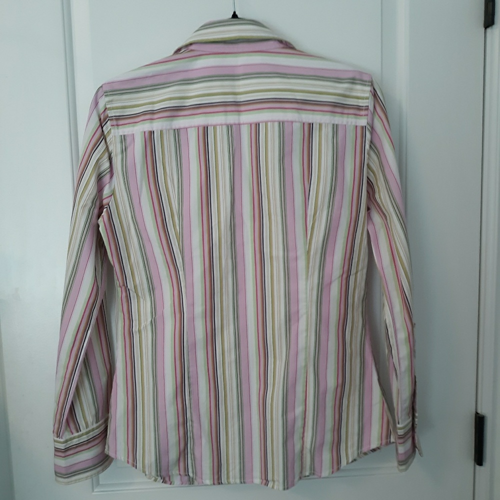 Button down - Picture 2 of 2